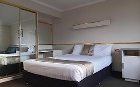 Parklane Motel